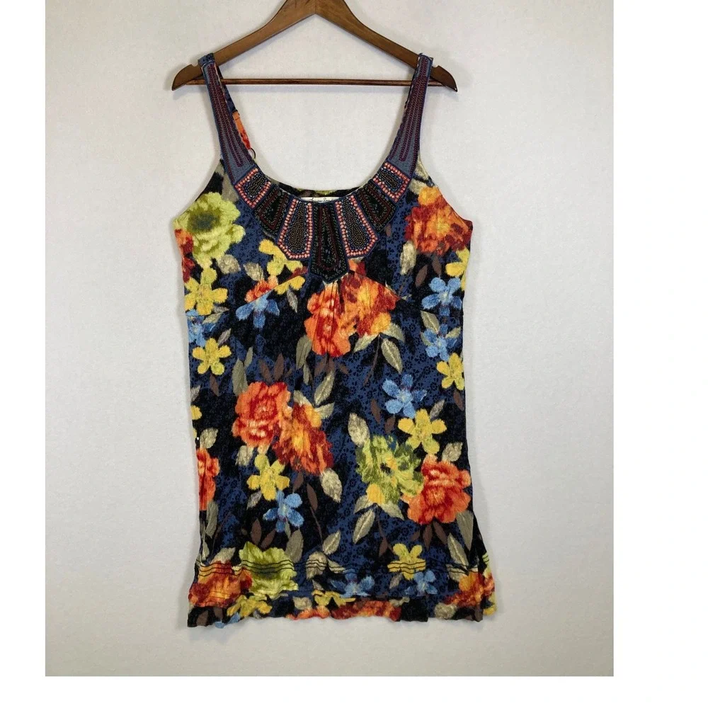 Boho Floral American Rag‎ Women 2X Navy Blue Beaded Neckline Ruffle Hem Cami Top
